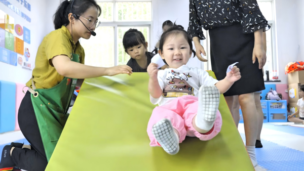 03爱上宜昌新业态新就业群体党群服务中心举办爱心托管班 (2).png